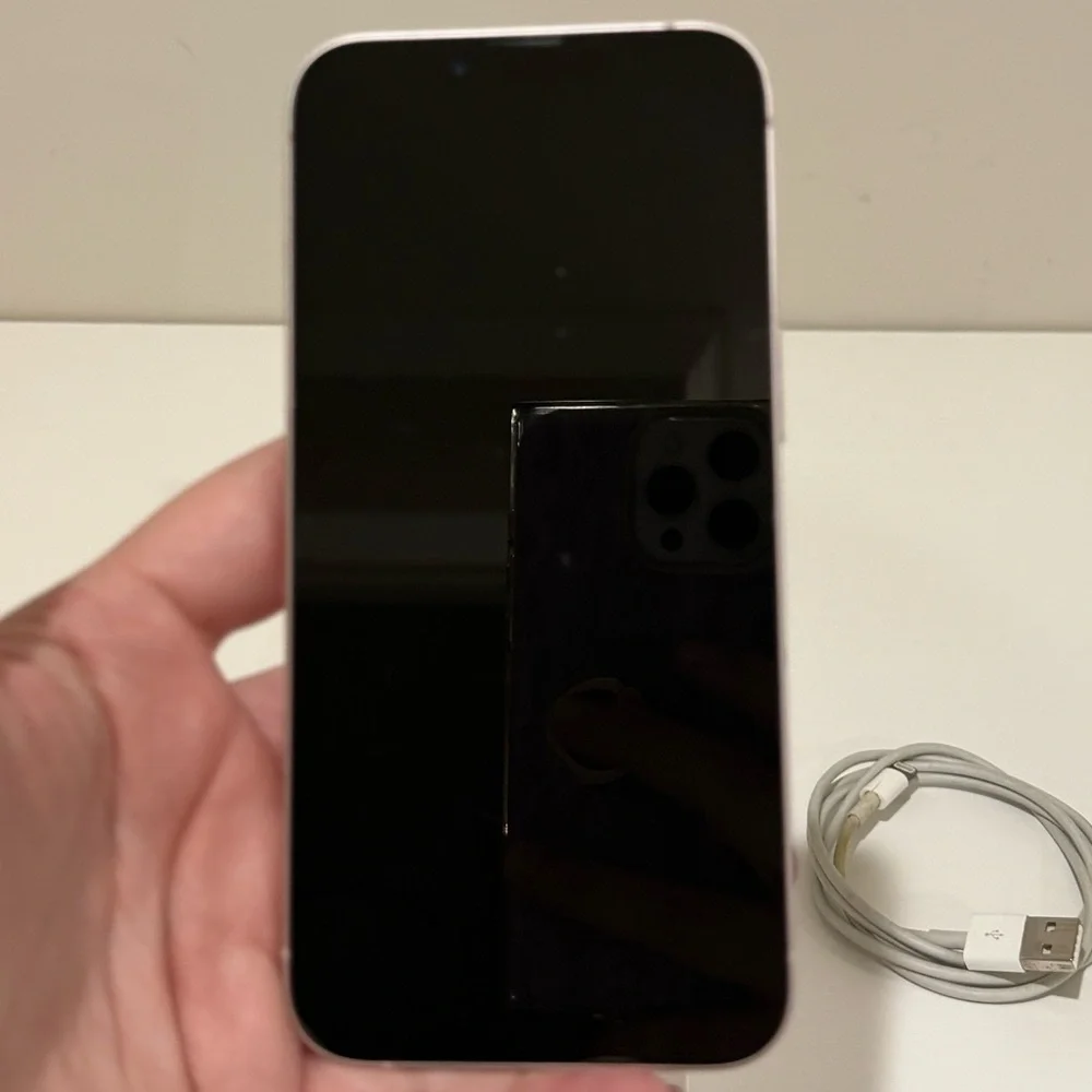 Apple iPhone 13 Rose Gold 256GB PRICE FIRM